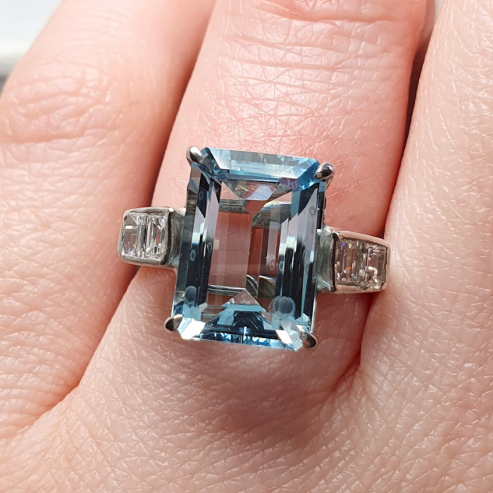 March birthstone aquamarine