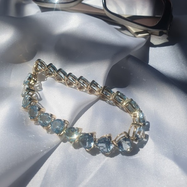november birthstone jewellery topaz bracelet