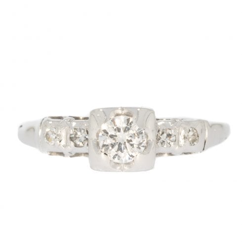 Antique Art Deco White Gold Diamond Ring