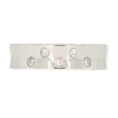 Elegant 18ct Gold Diamond Wedding Band