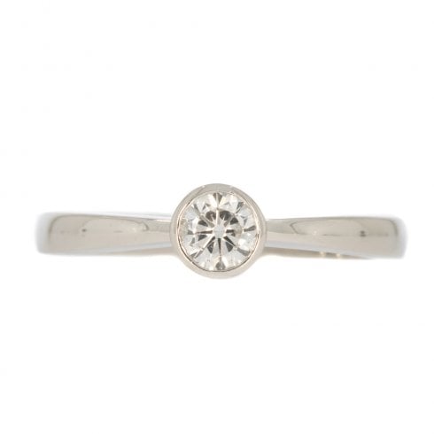 Platinum Diamond Solitaire Rin