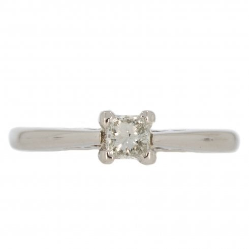 Platinum Princess cut Diamond Solitaire Ring
