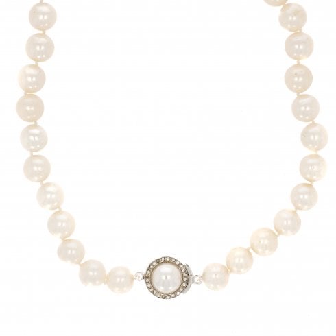 Vintage Cult. Pearl Necklace