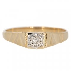Vintage Gold Diamond Solitaire